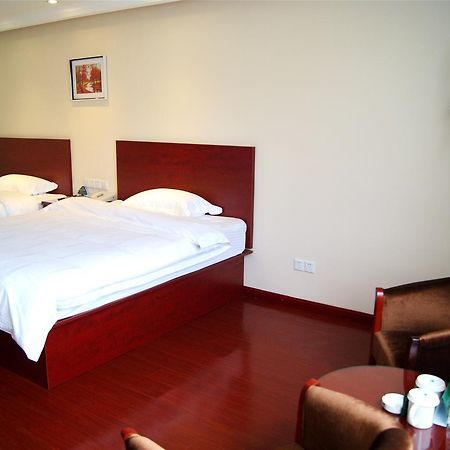 Shell Taiyuan South Station New South-East Bus Station Hotel Bagian luar foto